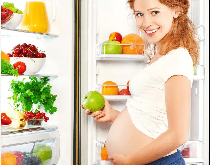 注意怀孕期间的饮食直接影响胎儿的发育！